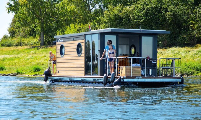 Ophoven Boat Rental | Houseboat Houseboat Houseboat vacation Maasplassen Limburg Otter Easy Houseboats