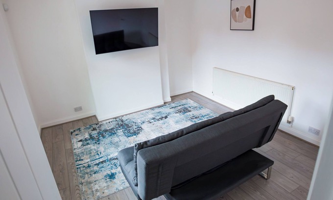 Walsall House | HouseSleeps6-Garden-Parking-Familly&Contractors