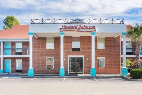 Aiken Hotel | Howard Johnson by Wyndham Aiken