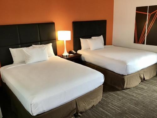 North Spokane Hotel | Howard Johnson by Wyndham Spokane