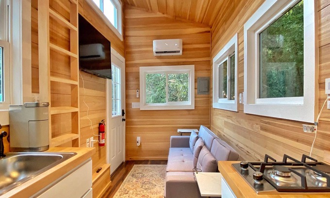 Benton Apartment | Howard's Pond! Tiny Home 2 beds near the Ocoee River