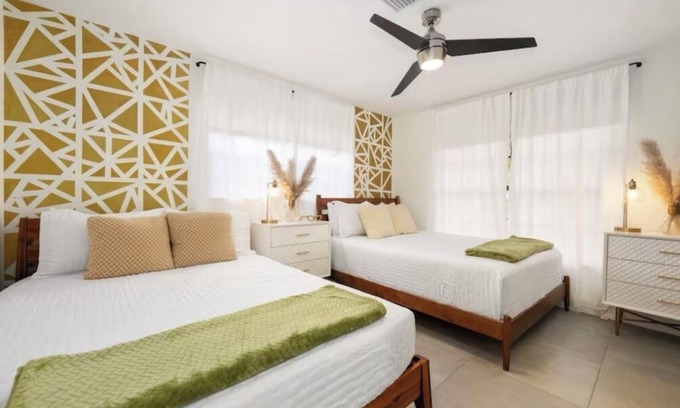 Garden Isles House | Htd Pool+3 BRM +Tiki hut+Game Rm-6 Mins to Beach
