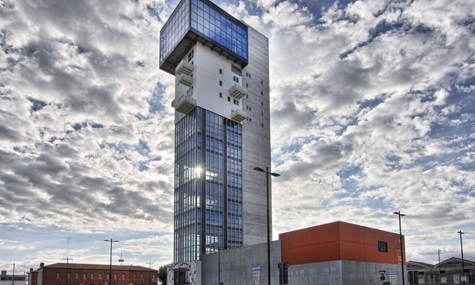 Mestre Apartment | Htm Tower - 704 Executive by Halldis