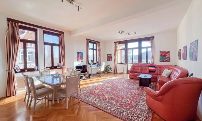 Smichov Apartment | Huge Apartment 1 min from Dancing House, Prague on the river, 5 Star