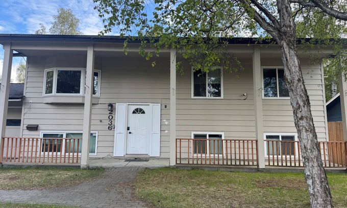 Spenard House | Huge house w/5 Bedrooms with large Deck in Anchorage by Airport!