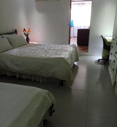 Calapan Bed & Breakfast | Huge room with kitchen