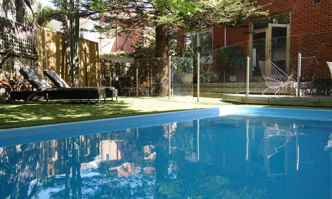 St Kilda Apartment | Huge, stylish, central, 3 br apartment with pool