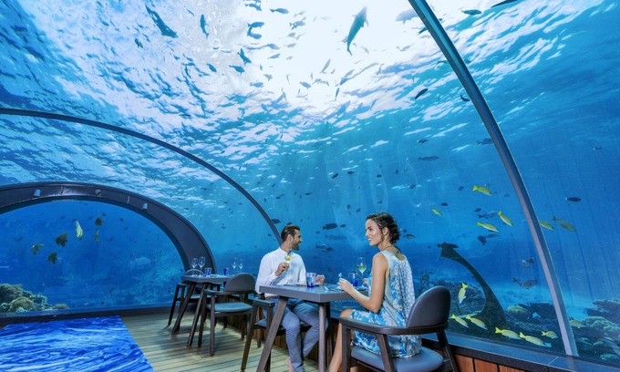Huruvalhi Resort | Hurawalhi Island Resort