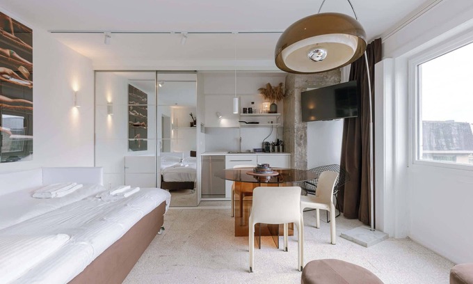 Heist House | Huswell x Studio 14 - Design Studio near the sea