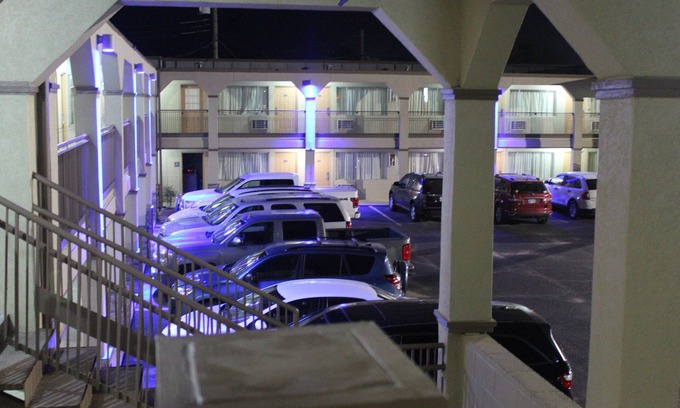 Hutchinson Hotel | Hutchinson Inn