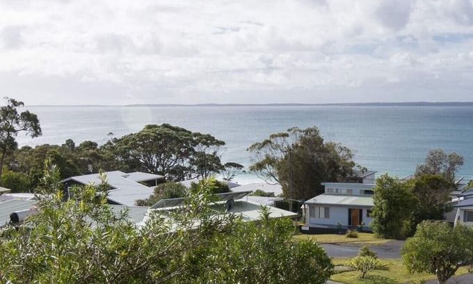 Hyams Beach Apartment | Hyams Beach family holiday home