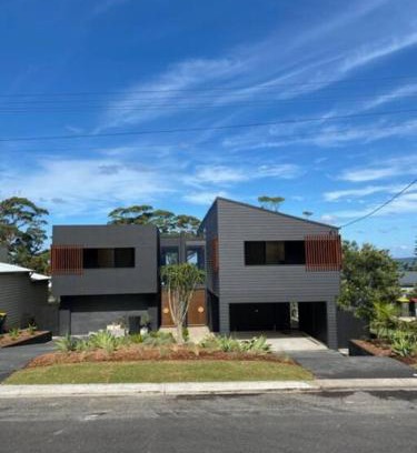 Hyams Beach House | Hyams Beach House B - Brand new lux beach oasis