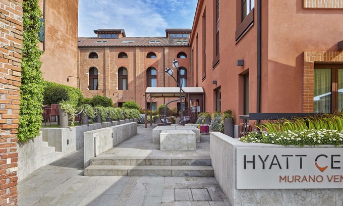 Longa Hotel | Hyatt Centric Murano Venice