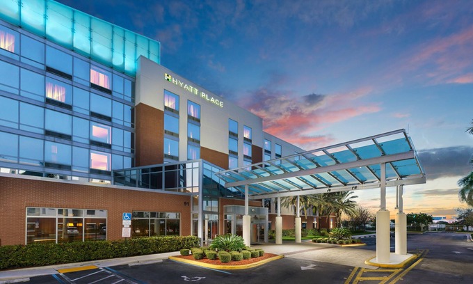 Dania Beach Hotel | Hyatt Place Ft. Lauderdale Airport & Cruise Port