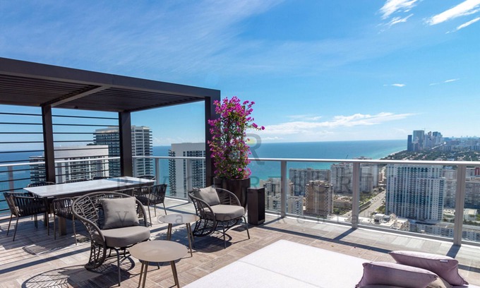 Hollywood South Central Beach Apartment | HYDE Beach House Resort Rental
