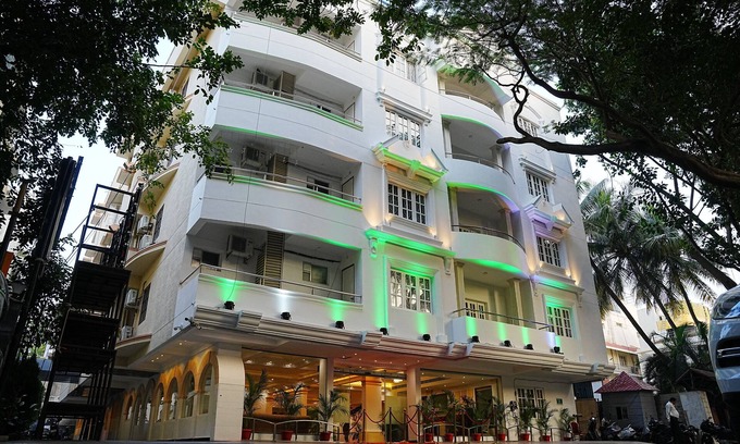 Malleshwaram Hotel | Hyde Park Orchards