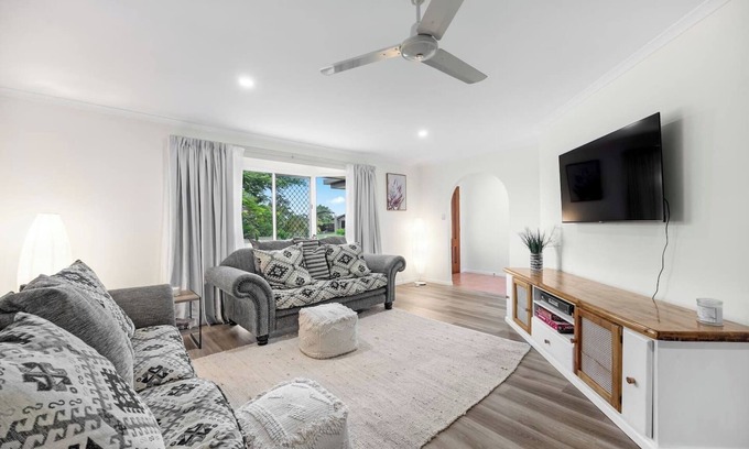 Eli Waters Apartment | Hygge Family Friendly Comfort in Hervey Bay