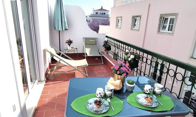 Lagos City Center Apartment | HYPERCENTER PENTHOUSE 2-bedroom @ true heart of old town