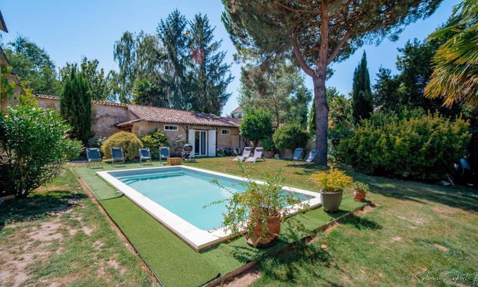 Bergerac House | I love Bergerac Cottage