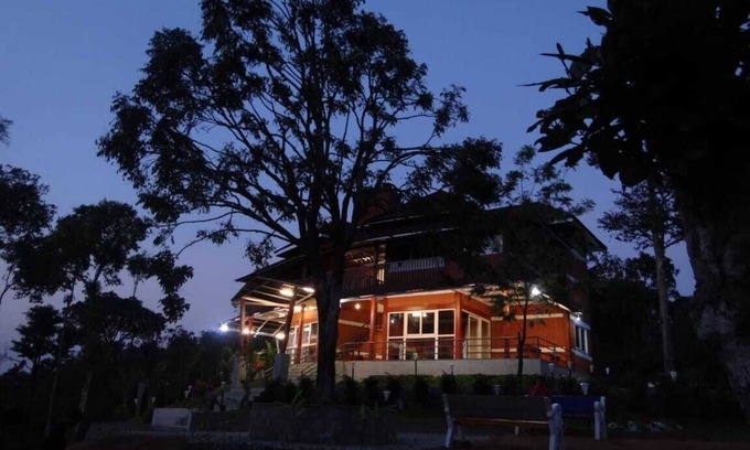 Mudigere House | I-ROOMZ Donimoole Homestay
