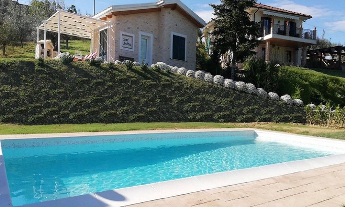 Citta Sant'Angelo House | I Tre Laghi Sant'Andrea Cottage - Sleeps 8 in winter and 10 in summer
