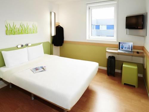 Cergy Hotel | Ibis Budget Cergy St Christophe