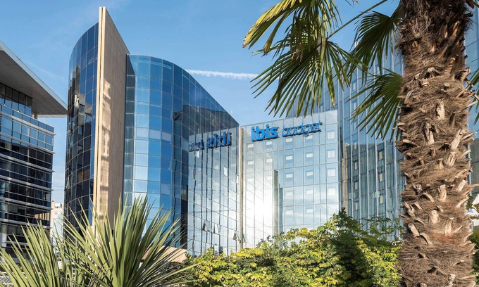 L'Arenas Hotel | ibis budget Nice Aeroport Promenade des Anglais