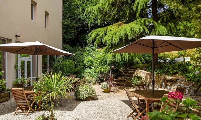 Lannion Hotel | ibis Lannion Cote de Granit Rose