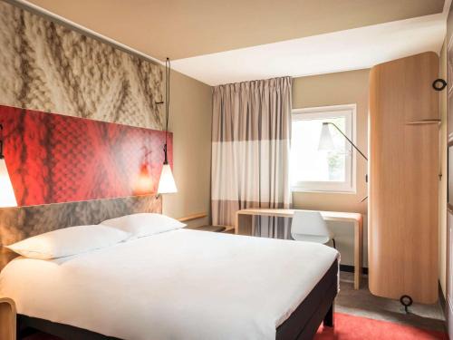 Senlis Hotel | ibis Senlis
