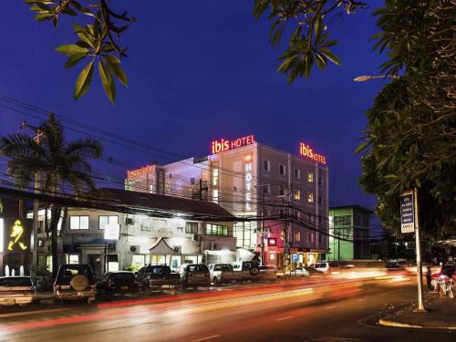 Vientiane Hotel | ibis Vientiane Nam Phu