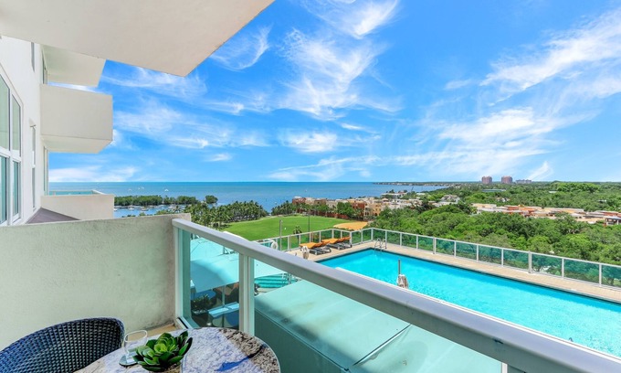 Coconut Grove Hotel | iCoconutGrove Vacation Rentals