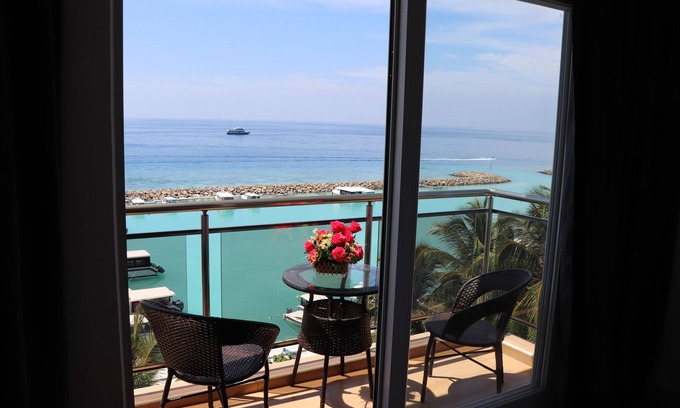 Maafushi Hotel | iCom Marina Sea View