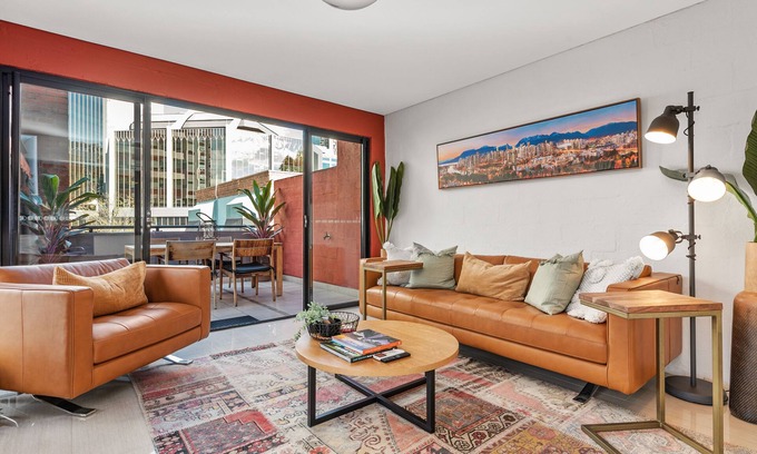 Brisbane Central Business District Apartment | Iconic Warehouse Apartment~CBDEdge~2Bed/2Bath/1Car