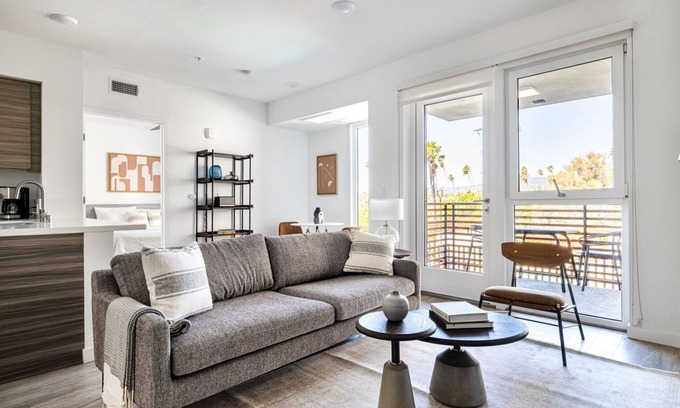 Sawtelle Apartment | Ideal Brentwood 1BR w/Pool, Gym, W/D, walk to bars, shops, by Blueground