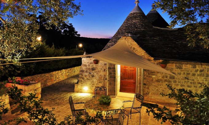 Alberobello Apartment | Ideal for couples with large private parking