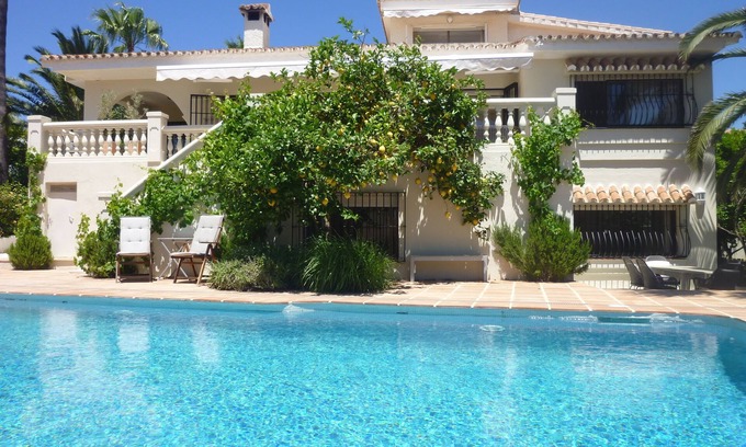 Urbanizacion Pinos Verdes Villa | Ideal For Families, Large Pool, Sea Views, 400m: Sandy Beach, Sleeps 8 Plus Baby