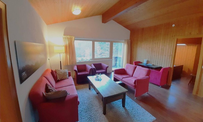 Tschagguns Apartment | Ideale Ferienwohnung für Familien mit 5 Schlafzimmer und 2 Wohnzimmer