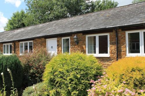 Thorpe House | Idyllic cottage escape in Oxfordshire countryside