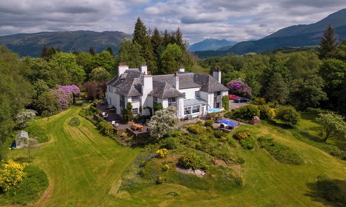 Taynuilt Apartment | Idyllic country suite located at Lonan Country House & Gardens in Scotland!