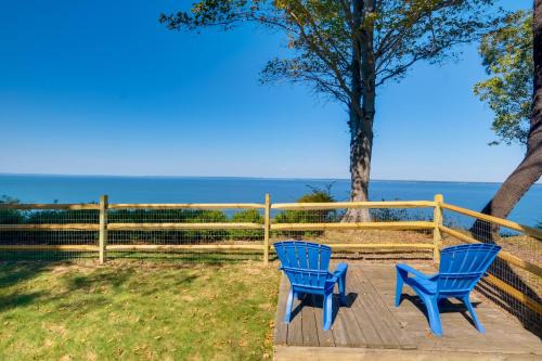 Montross House | Idyllic Montross Vacation Rental Home with Views