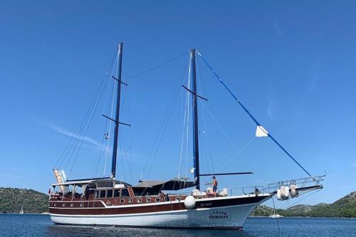 Rodi Garganico Boat Rental | Il Caicco B&B