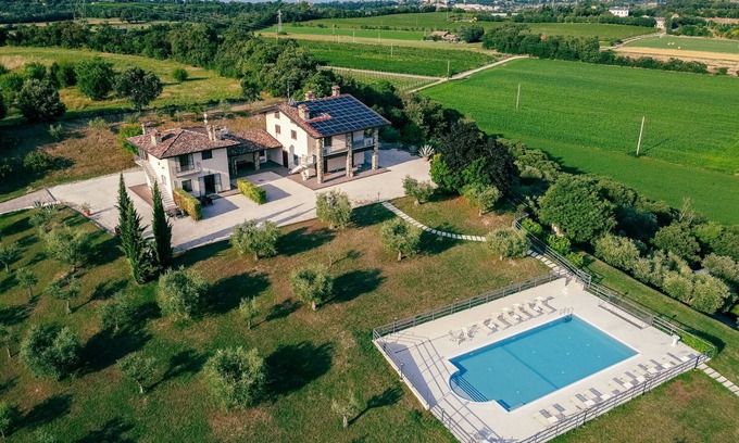 Lonato del Garda Apartment | Il Casale Lonato Terra