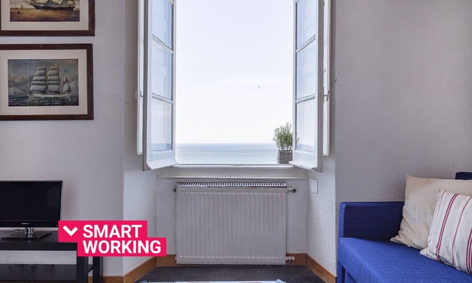 Camogli Apartment | Il Mare di Camogli da un oblò