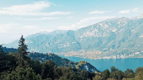 Civenna Hotel | IL MIRABEAU