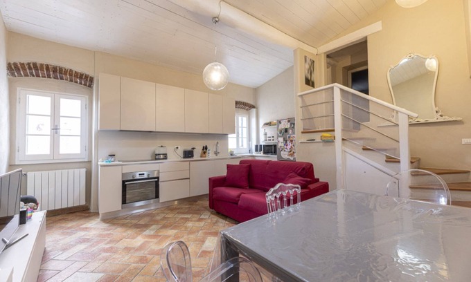 Portoferraio Old Town Apartment | Il Nido di Bianca flavor history and style