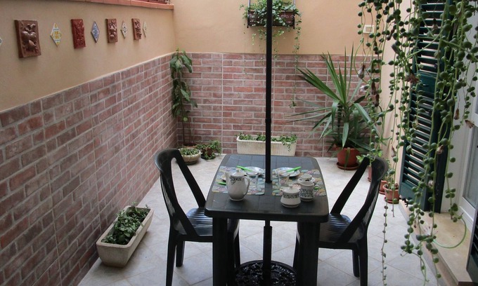 Livorno Apartment | IL PICCOLO EDEN - THE LITTLE EDEN - Charming apartment with private garden