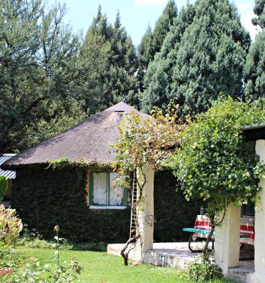 Tierpoort House | ilyn pottery cottage