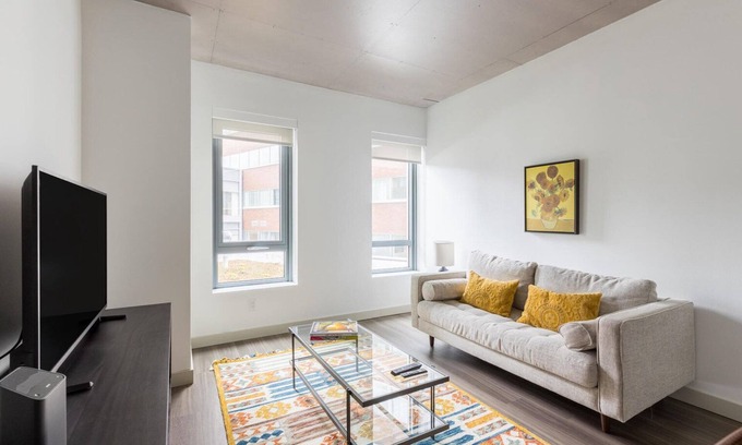 MIT Apartment | Impeccable Kendall Square 1BR w/Gym, near Shops & Dining, by Blueground