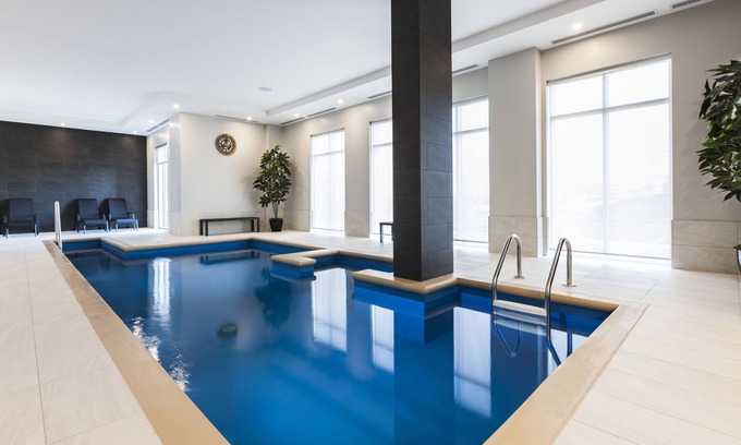 Boucherville Hotel | Imperia Hotel & Suites Boucherville
