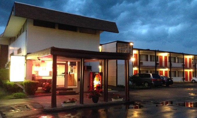 Cortland Hotel | Imperial Motel